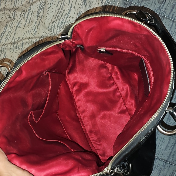 COACH black patent leather satchel - Picture 6 of 11